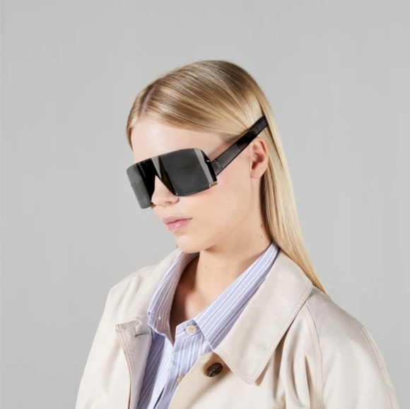 GUCCI Sunglasses GG1637S 003 Black/Grey Unisex Shield NEW